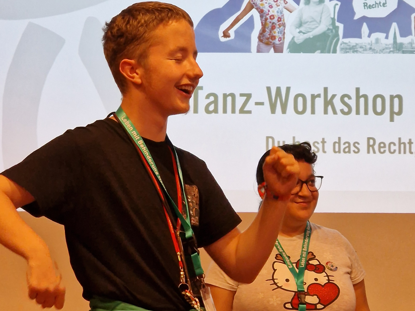 Jugendlicher beim Tanzen